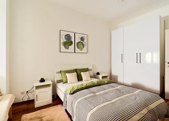 Apartman Pristine 2Bd Apartment In Central Vienna Walking Distance To 1 District Bécs